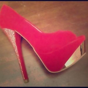 Women’s ShoeDazzle Heels